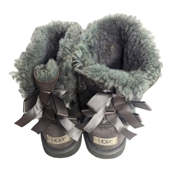 UGG Short Bailey II 2.0 Gray Womens Sz 5 with Bows Suede Boots Sheepskin Lined - Picture 2 of 11